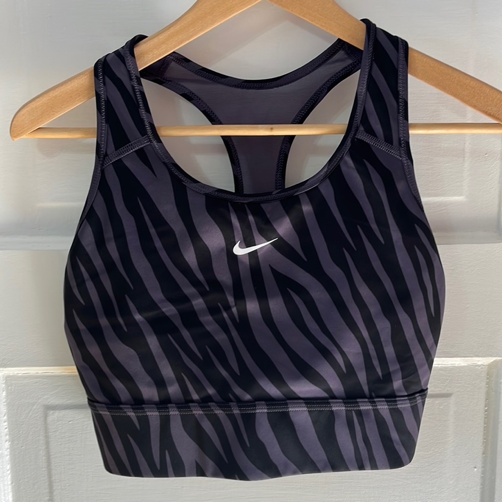 NWOT Nike sports bra